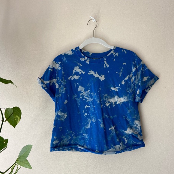 Gildan Tops - Hand Dyed Reverse Tie Dye Bleach Dye Crop Top Tee